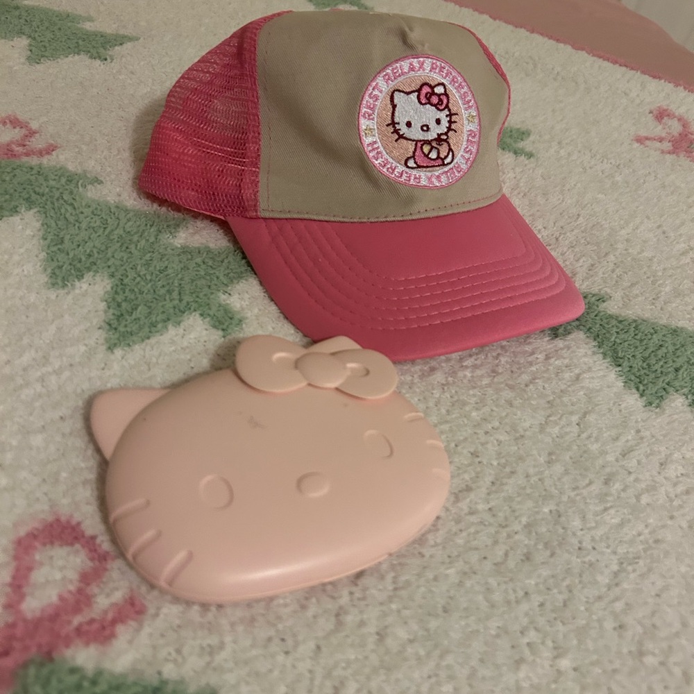 Hello Kitty Pink bundle - Picture 2 of 4